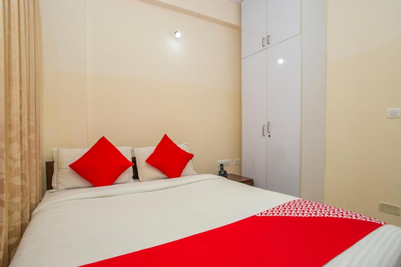 Oyo 4797 Lulu Hospitality Yelahanka Exterior foto