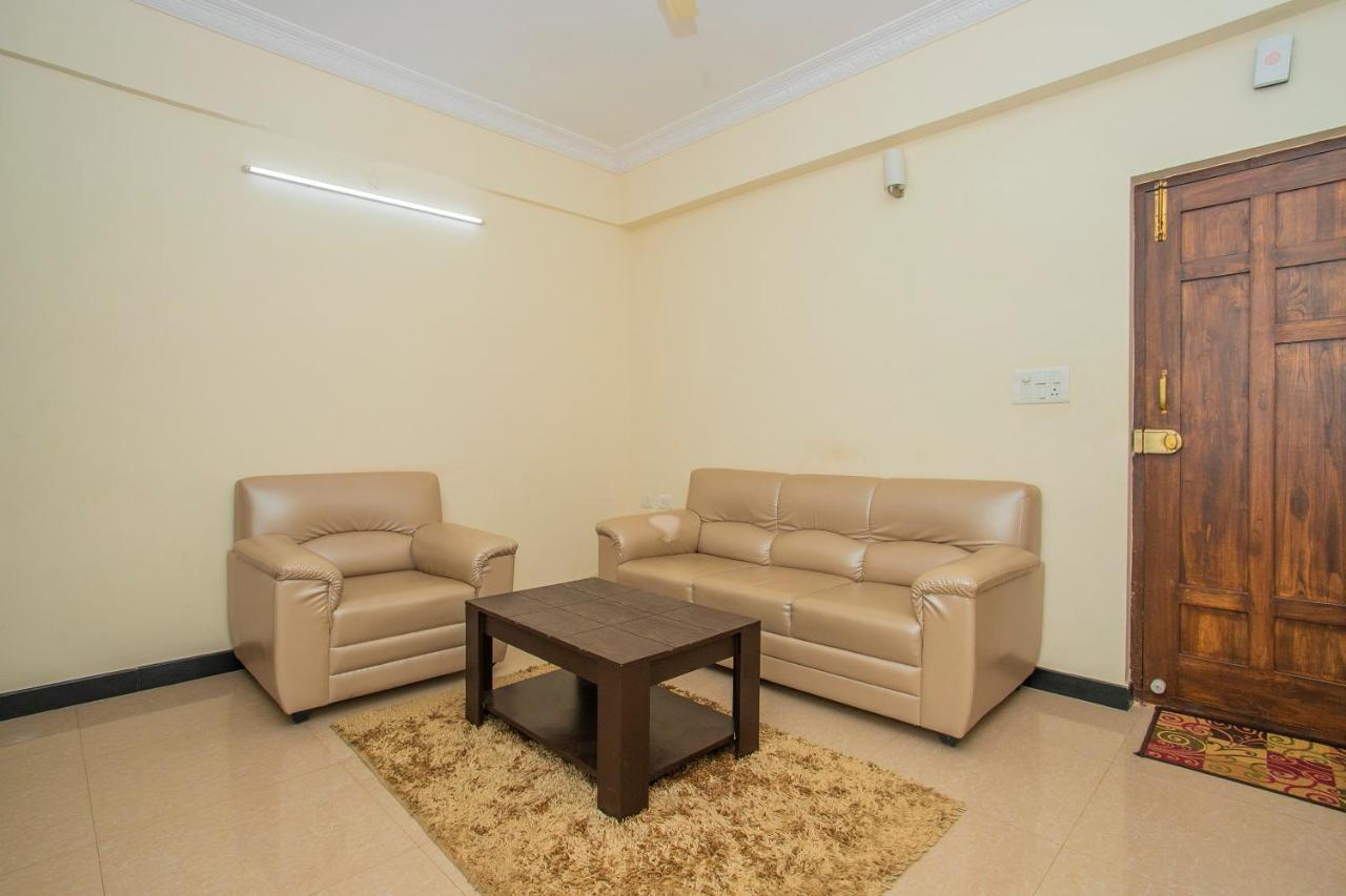 Oyo 4797 Lulu Hospitality Yelahanka Exterior foto